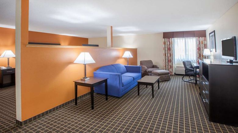 <b>Baymont Inn/Suites Conf Ctr-South Haven Suite</b>. Images powered by <a href="https://iceportal.shijigroup.com/" title="IcePortal" target="_blank">IcePortal</a>.