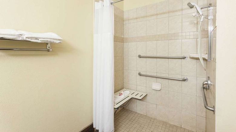 <b>Super 8 Bakersfield South Room</b>. Images powered by <a href="https://iceportal.shijigroup.com/" title="IcePortal" target="_blank">IcePortal</a>.