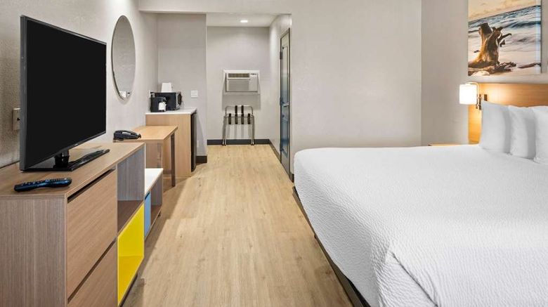 <b>Days Inn & Suites San Diego E / El Cajon Room</b>. Images powered by <a href="https://iceportal.shijigroup.com/" title="IcePortal" target="_blank">IcePortal</a>.