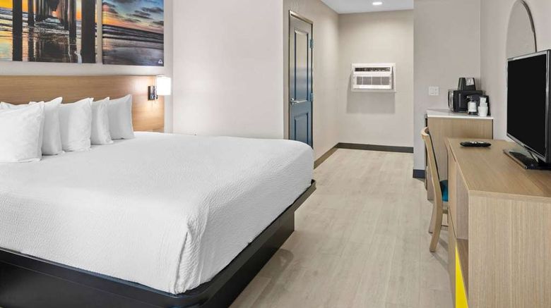 <b>Days Inn & Suites San Diego E / El Cajon Room</b>. Images powered by <a href="https://iceportal.shijigroup.com/" title="IcePortal" target="_blank">IcePortal</a>.