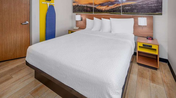 Days Inn Greeley Room