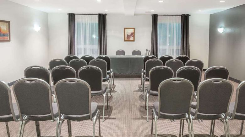 <b>Super 8 Quebec City Meeting</b>. Images powered by <a href="https://iceportal.shijigroup.com/" title="IcePortal" target="_blank">IcePortal</a>.