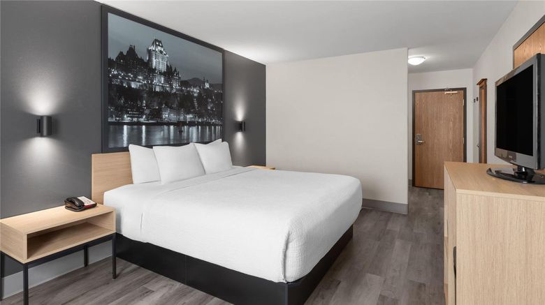 <b>Super 8 Quebec City Room</b>. Images powered by <a href="https://iceportal.shijigroup.com/" title="IcePortal" target="_blank">IcePortal</a>.