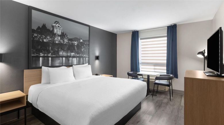 <b>Super 8 Quebec City Room</b>. Images powered by <a href="https://iceportal.shijigroup.com/" title="IcePortal" target="_blank">IcePortal</a>.