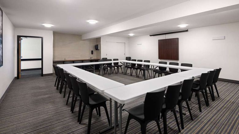 <b>Super 8 Sainte Agathe Des Monts Meeting</b>. Images powered by <a href="https://iceportal.shijigroup.com/" title="IcePortal" target="_blank">IcePortal</a>.