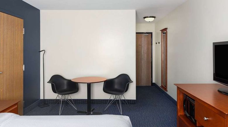 <b>Super 8 Sainte Agathe Des Monts Room</b>. Images powered by <a href="https://iceportal.shijigroup.com/" title="IcePortal" target="_blank">IcePortal</a>.