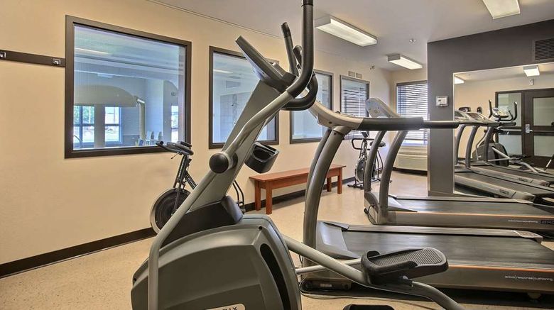 <b>Super 8 Trois-Rivieres Health</b>. Images powered by <a href="https://iceportal.shijigroup.com/" title="IcePortal" target="_blank">IcePortal</a>.