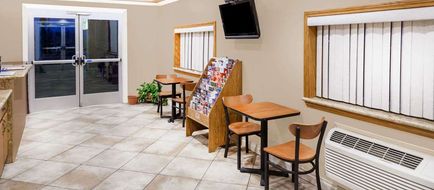 Travelodge Barstow Lobby