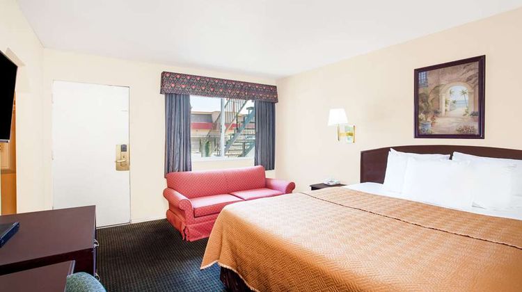 Travelodge Barstow Room
