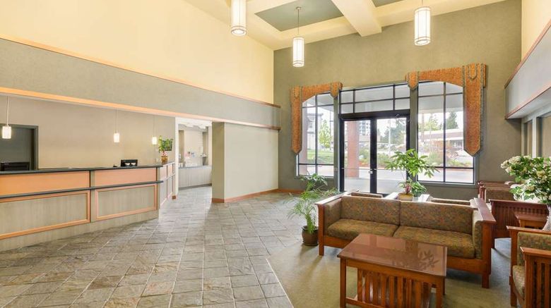 <b>Ramada Nanaimo Lobby</b>. Images powered by <a href="https://iceportal.shijigroup.com/" title="IcePortal" target="_blank">IcePortal</a>.