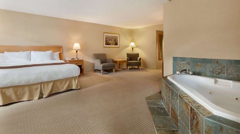<b>Ramada Nanaimo Suite</b>. Images powered by <a href="https://iceportal.shijigroup.com/" title="IcePortal" target="_blank">IcePortal</a>.