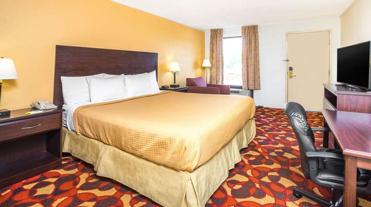 Days Inn Salem Room