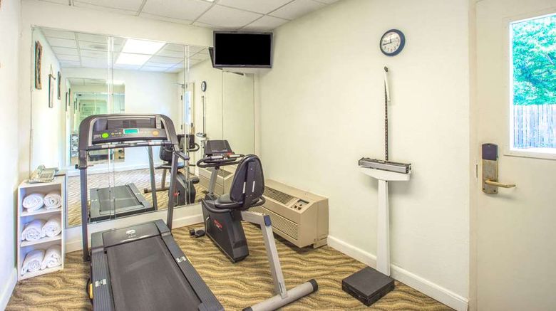 <b>Days Inn Salem Health</b>. Images powered by <a href="https://iceportal.shijigroup.com/" title="IcePortal" target="_blank">IcePortal</a>.