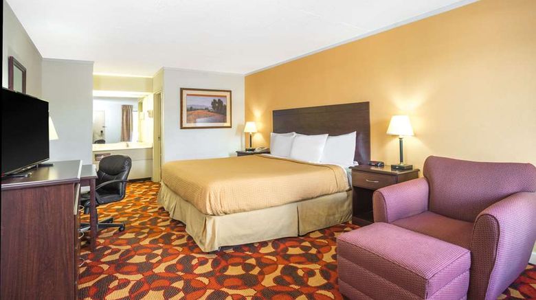 <b>Days Inn Salem Room</b>. Images powered by <a href="https://iceportal.shijigroup.com/" title="IcePortal" target="_blank">IcePortal</a>.