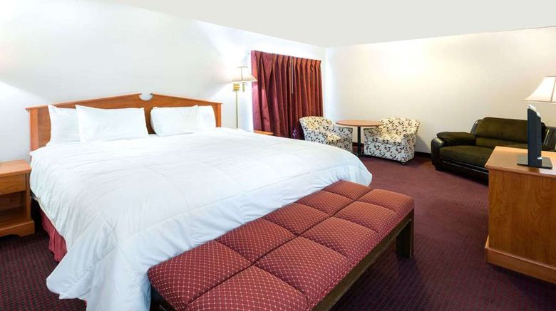 <b>Days Inn Bend Suite</b>. Images powered by <a href="https://iceportal.shijigroup.com/" title="IcePortal" target="_blank">IcePortal</a>.