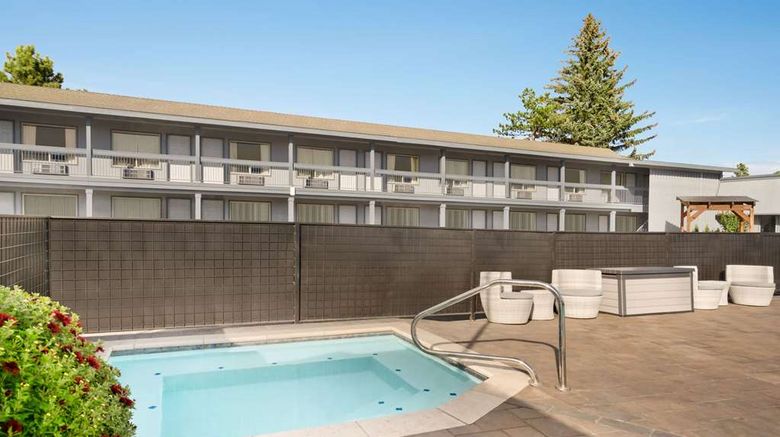 <b>Days Inn Bend Pool</b>. Images powered by <a href="https://iceportal.shijigroup.com/" title="IcePortal" target="_blank">IcePortal</a>.