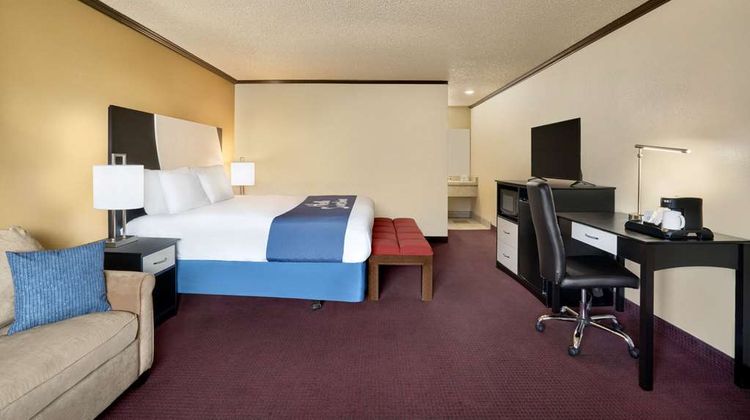 Days Inn Bend Room