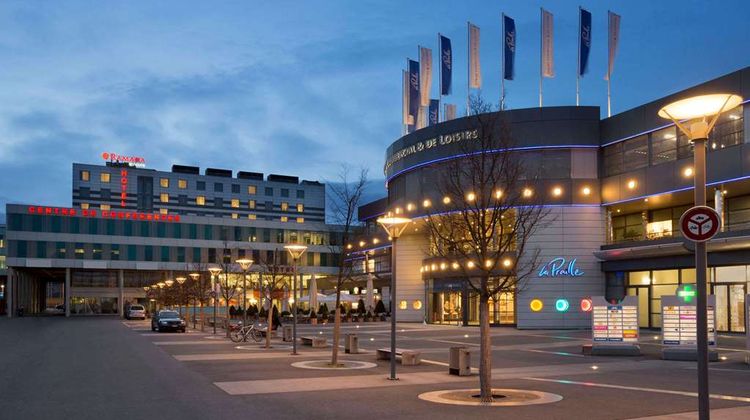 Ramada Encore Geneva Exterior