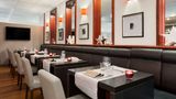 <b>Ramada Encore Geneva Restaurant</b>. Images powered by <a href="https://iceportal.shijigroup.com/" title="IcePortal" target="_blank">IcePortal</a>.