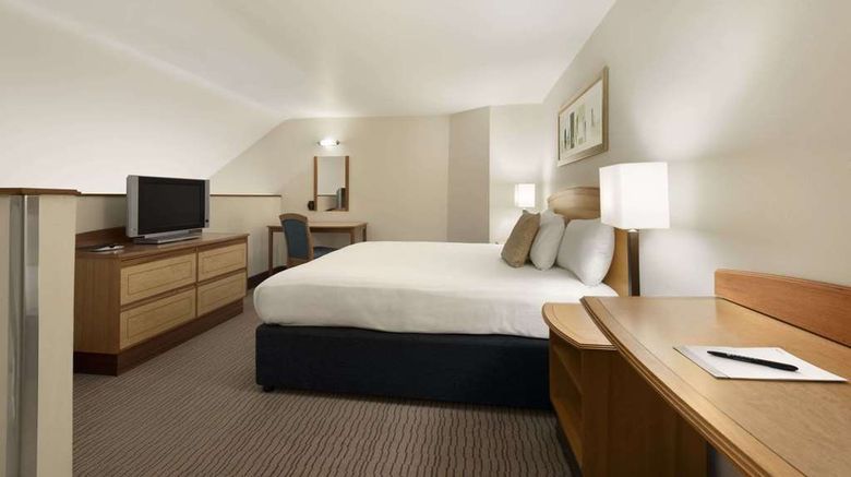 <b>Ramada Birmingham/Solihull Suite</b>. Images powered by <a href="https://iceportal.shijigroup.com/" title="IcePortal" target="_blank">IcePortal</a>.