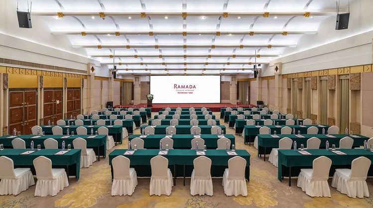 Ramada Plaza Taian Ballroom