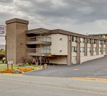 Knights Inn Kamloops Exterior