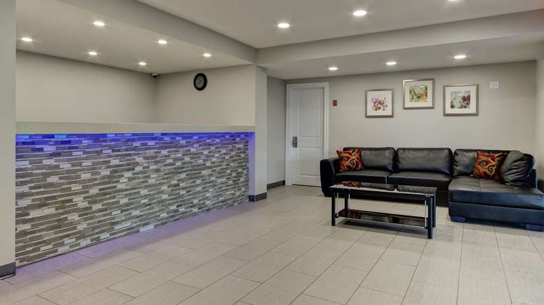 <b>Knights Inn Kamloops Lobby</b>. Images powered by <a href="https://iceportal.shijigroup.com/" title="IcePortal" target="_blank">IcePortal</a>.