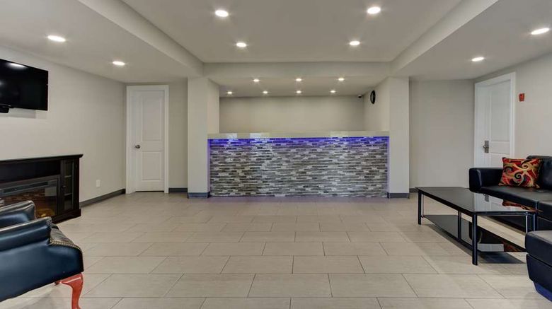 <b>Knights Inn Kamloops Lobby</b>. Images powered by <a href="https://iceportal.shijigroup.com/" title="IcePortal" target="_blank">IcePortal</a>.