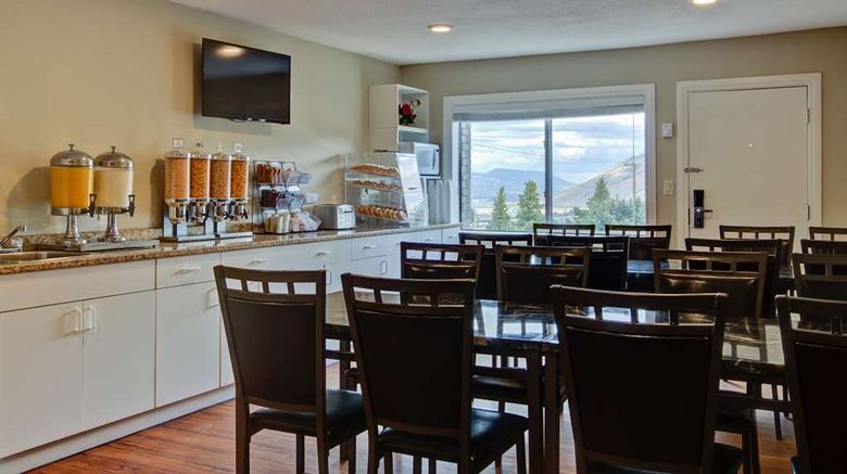 <b>Knights Inn Kamloops Restaurant</b>. Images powered by <a href="https://iceportal.shijigroup.com/" title="IcePortal" target="_blank">IcePortal</a>.