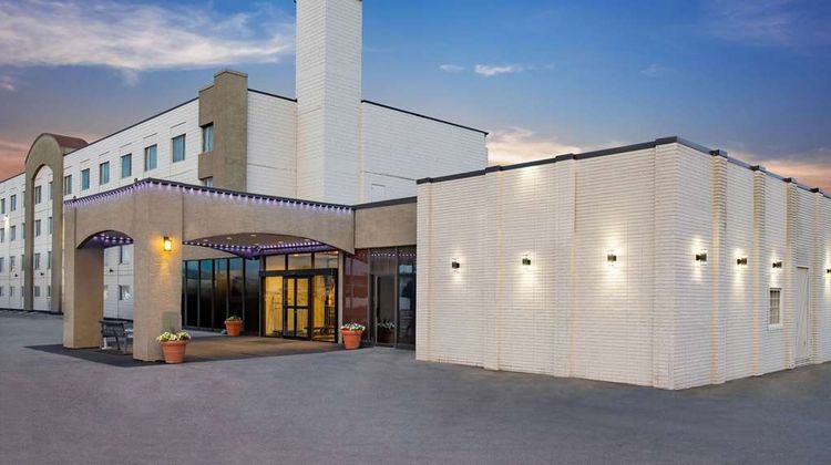 Days Inn Cranbrook Exterior