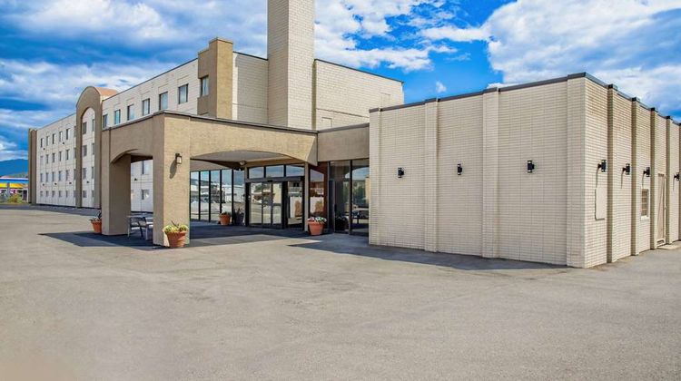 Days Inn Cranbrook Exterior