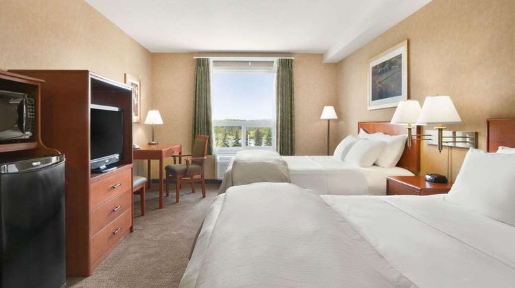 Days Inn & Suites Cochrane Room