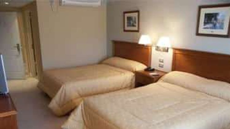 Howard Johnson Hotel & Casino Room