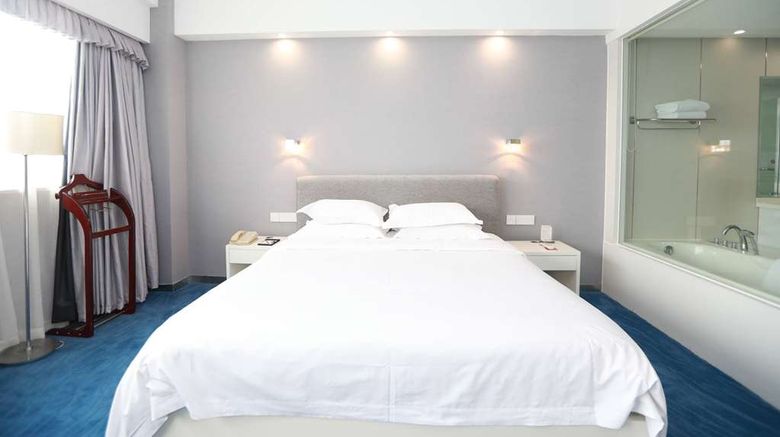 <b>Ramada Plaza Riverside Hangzhou Room</b>. Images powered by <a href="https://iceportal.shijigroup.com/" title="IcePortal" target="_blank">IcePortal</a>.