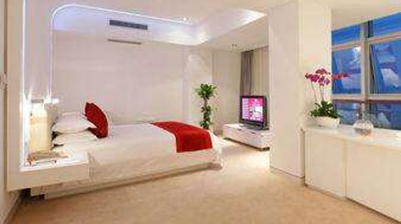 <b>Ramada Plaza Riverside Hangzhou Suite</b>. Images powered by <a href="https://iceportal.shijigroup.com/" title="IcePortal" target="_blank">IcePortal</a>.