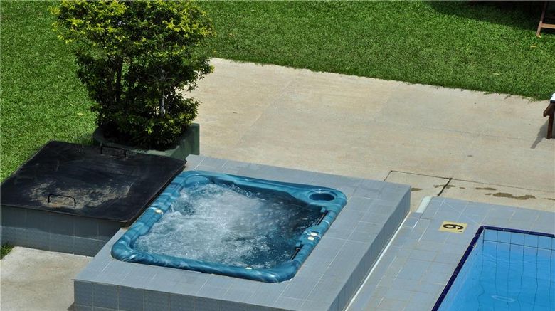 <b>Ramada Katunayake Colombo Intl Arpt Pool</b>. Images powered by <a href="https://iceportal.shijigroup.com/" title="IcePortal" target="_blank">IcePortal</a>.