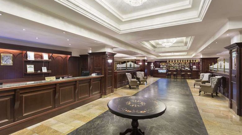 <b>Ramada Hotel & Suites Bucharest North Lobby</b>. Images powered by <a href="https://iceportal.shijigroup.com/" title="IcePortal" target="_blank">IcePortal</a>.