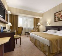 Ramada Hotel & Suites Bucharest North Room