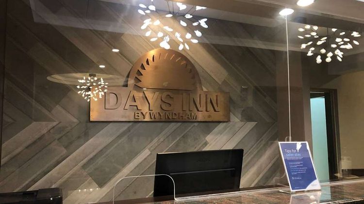 Days Inn Guam-Tamuning Lobby