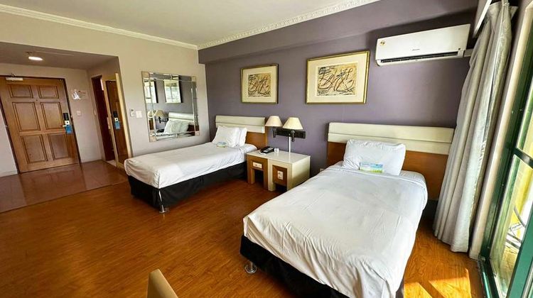 Days Inn Guam-Tamuning Room