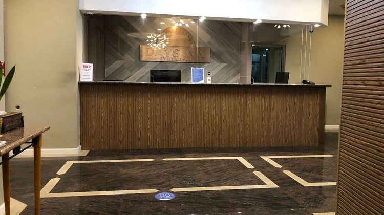 Days Inn Guam-Tamuning Lobby