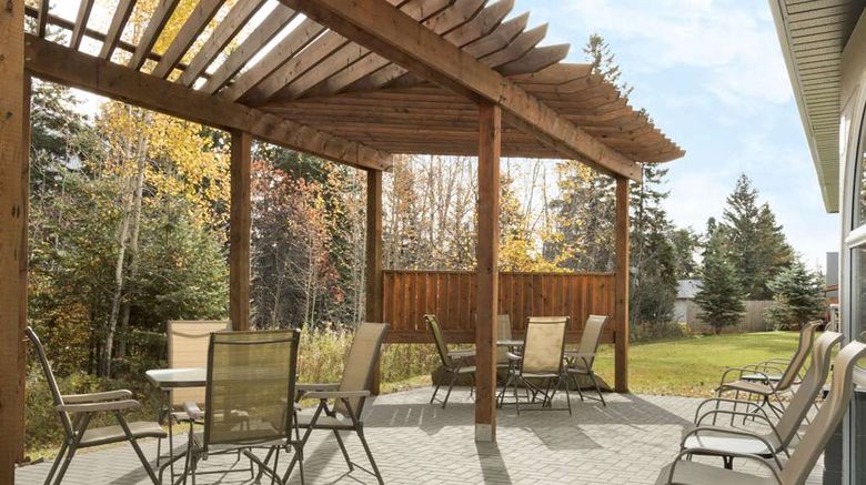 <b>Days Inn Thunder Bay North Restaurant</b>. Images powered by <a href="https://iceportal.shijigroup.com/" title="IcePortal" target="_blank">IcePortal</a>.