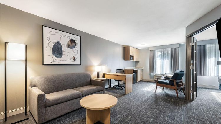 Days Inn Thunder Bay North Suite