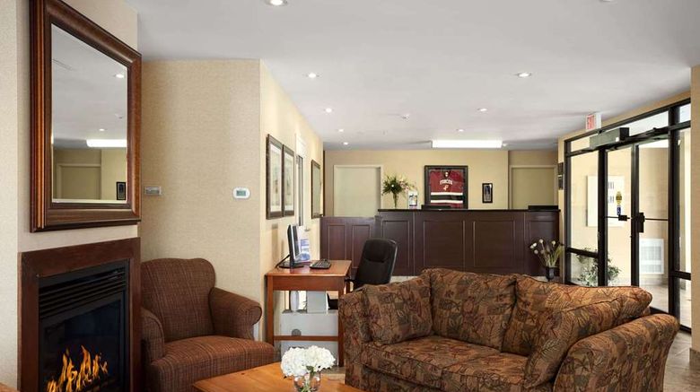 <b>Travelodge Trenton Lobby</b>. Images powered by <a href="https://iceportal.shijigroup.com/" title="IcePortal" target="_blank">IcePortal</a>.