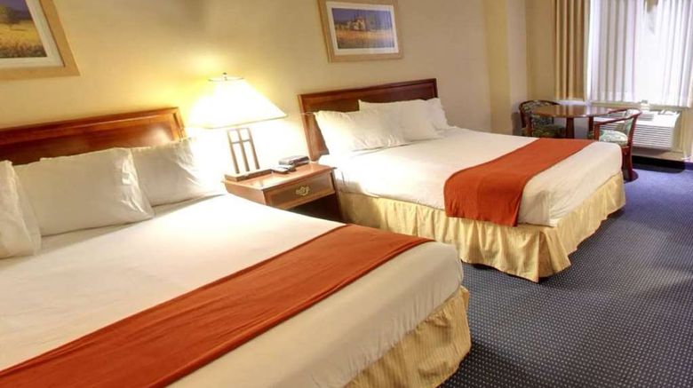 <b>Travelodge Trenton Room</b>. Images powered by <a href="https://iceportal.shijigroup.com/" title="IcePortal" target="_blank">IcePortal</a>.