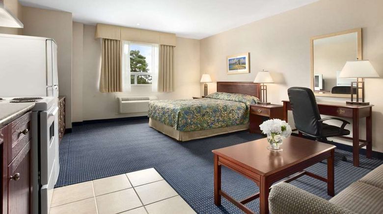 <b>Travelodge Trenton Room</b>. Images powered by <a href="https://iceportal.shijigroup.com/" title="IcePortal" target="_blank">IcePortal</a>.