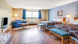 Super 8 Mahwah Suite