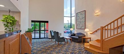 Super 8 Mahwah Lobby