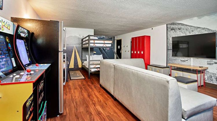Super 8 Mahwah Room