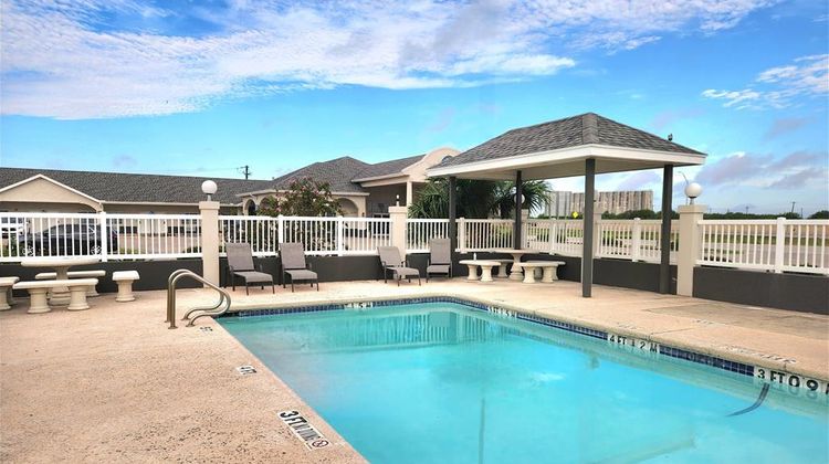 Days Inn Robstown Pool